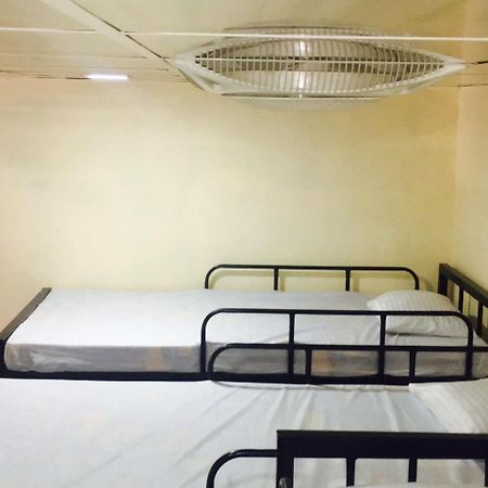 J Hostel Kandy Buitenkant foto