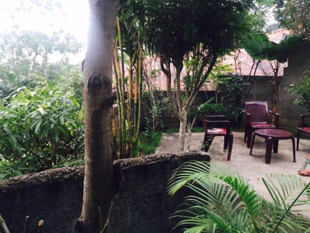 J Hostel Kandy Buitenkant foto