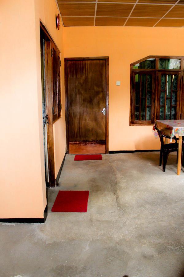 J Hostel Kandy Buitenkant foto