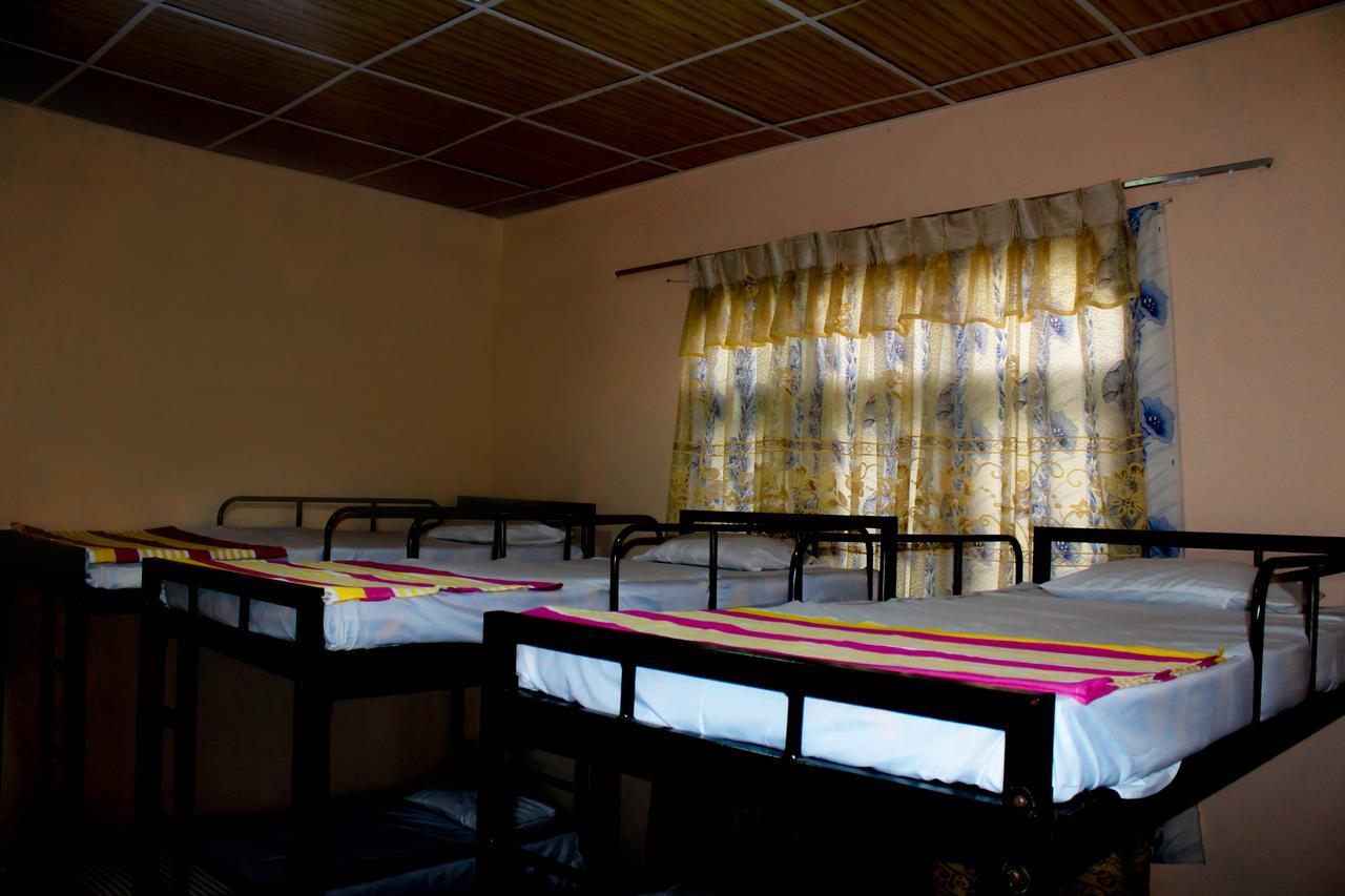 J Hostel Kandy Buitenkant foto