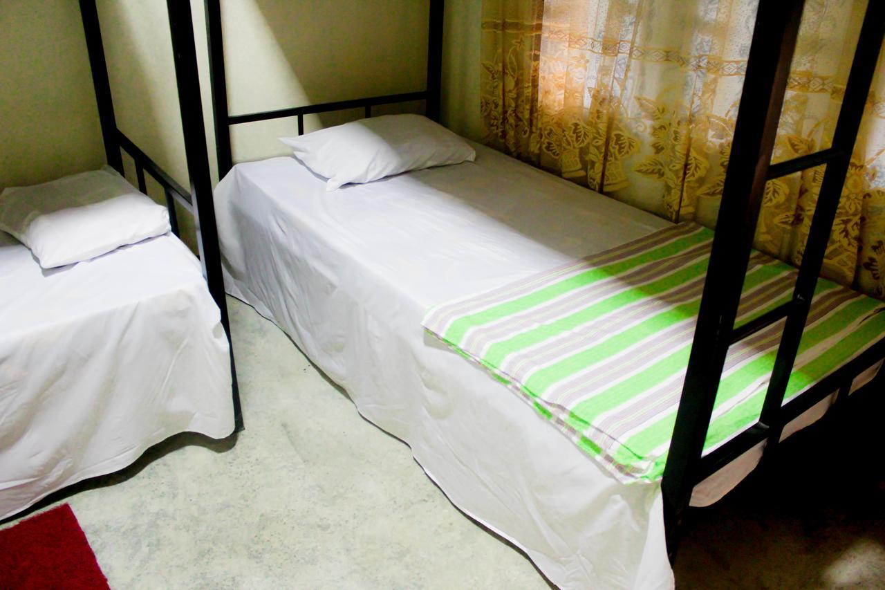 J Hostel Kandy Buitenkant foto